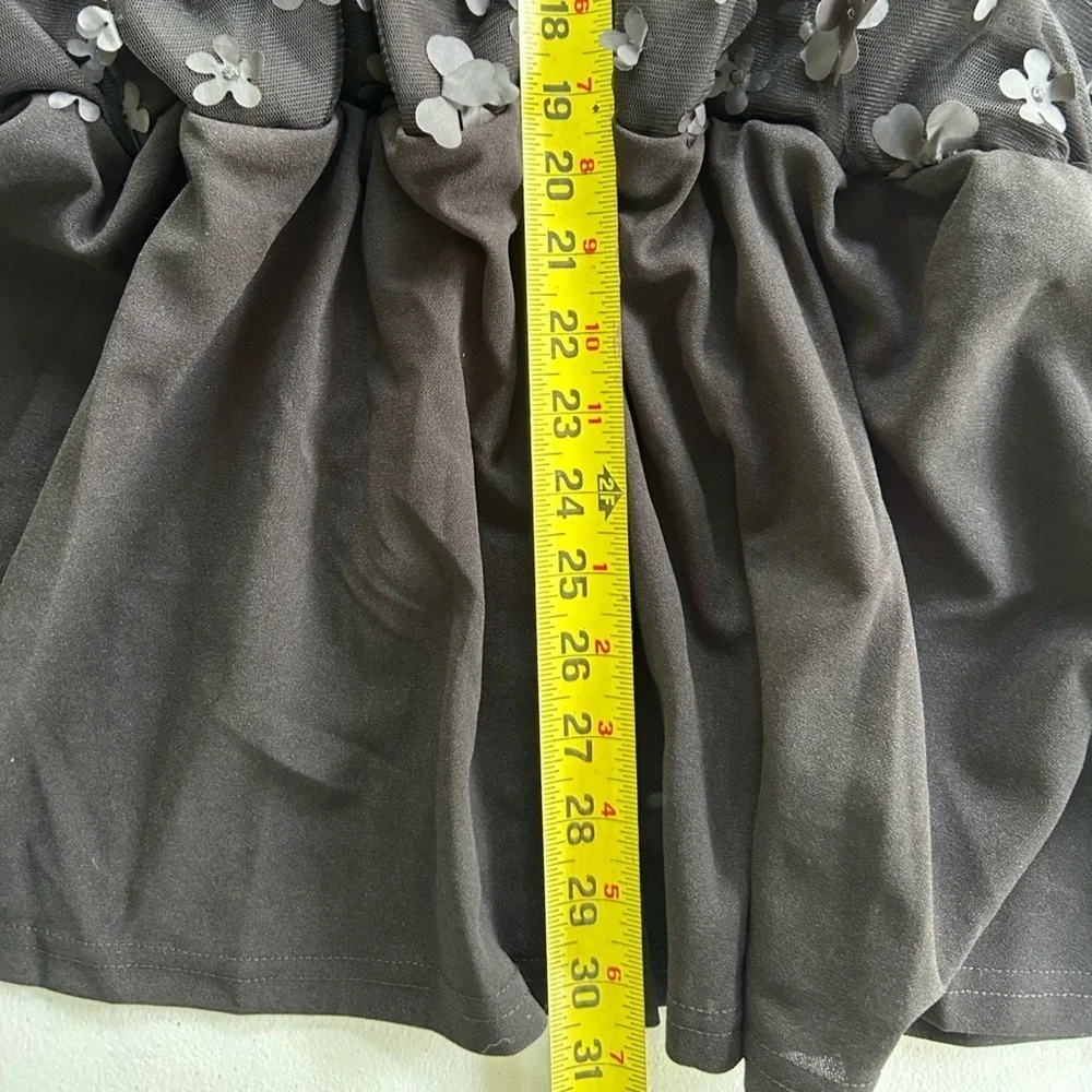 NWT!Elegant Black Floral elastic waist top Size 30 or 6X - Picture 6 of 6